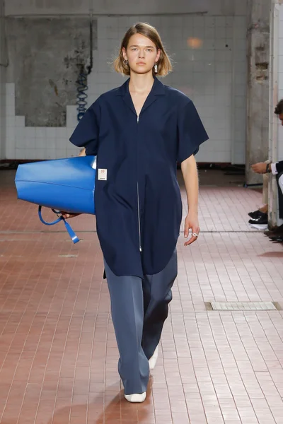 Look 6